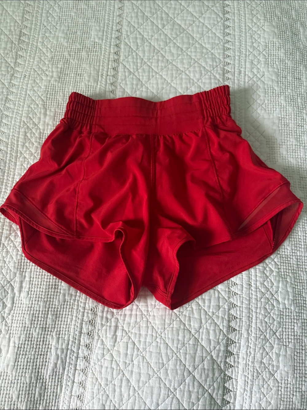 Lululemon 2.5 Hotty Hot shorts